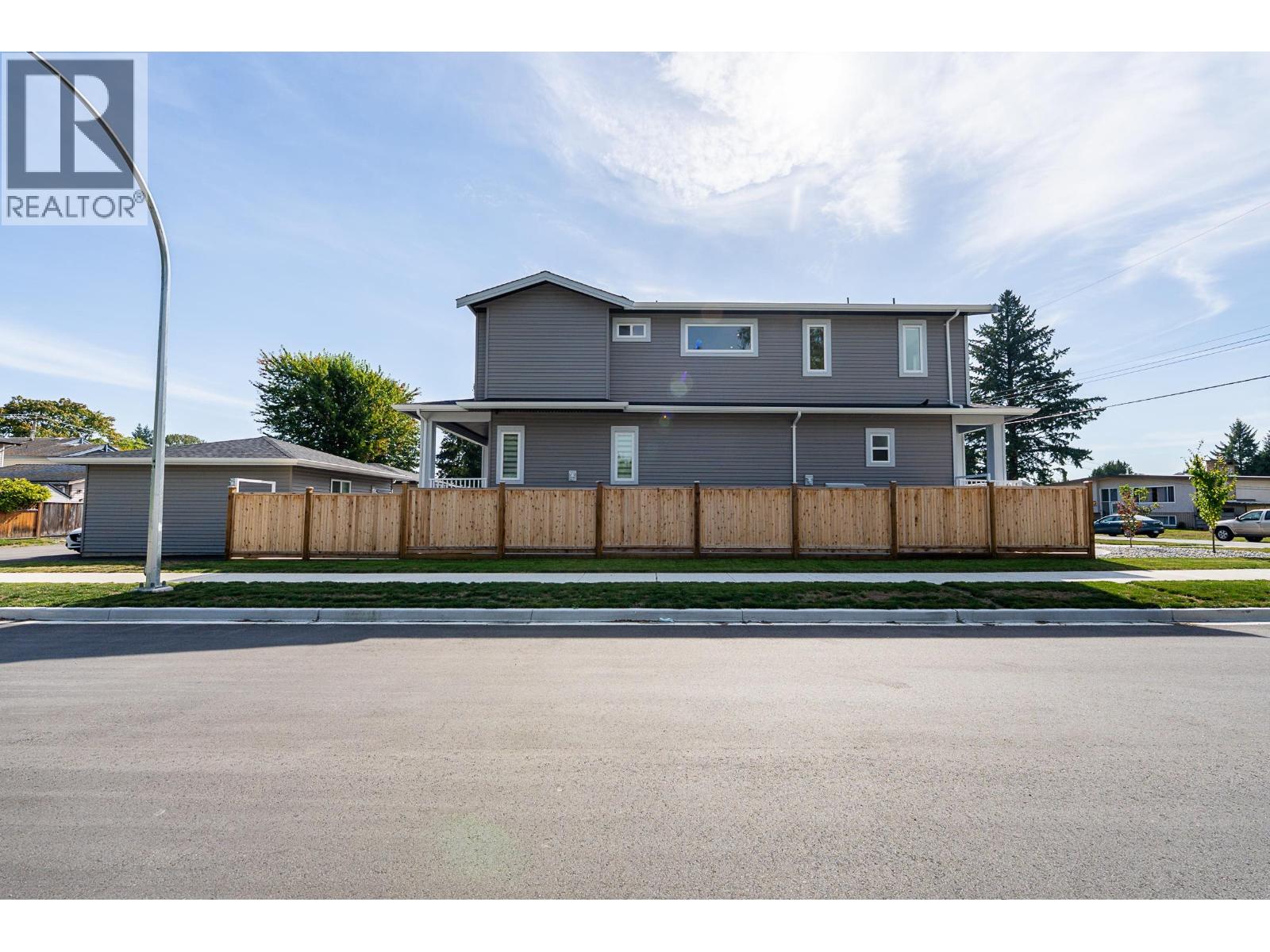 3380 EDINBURGH STREET, Port Coquitlam