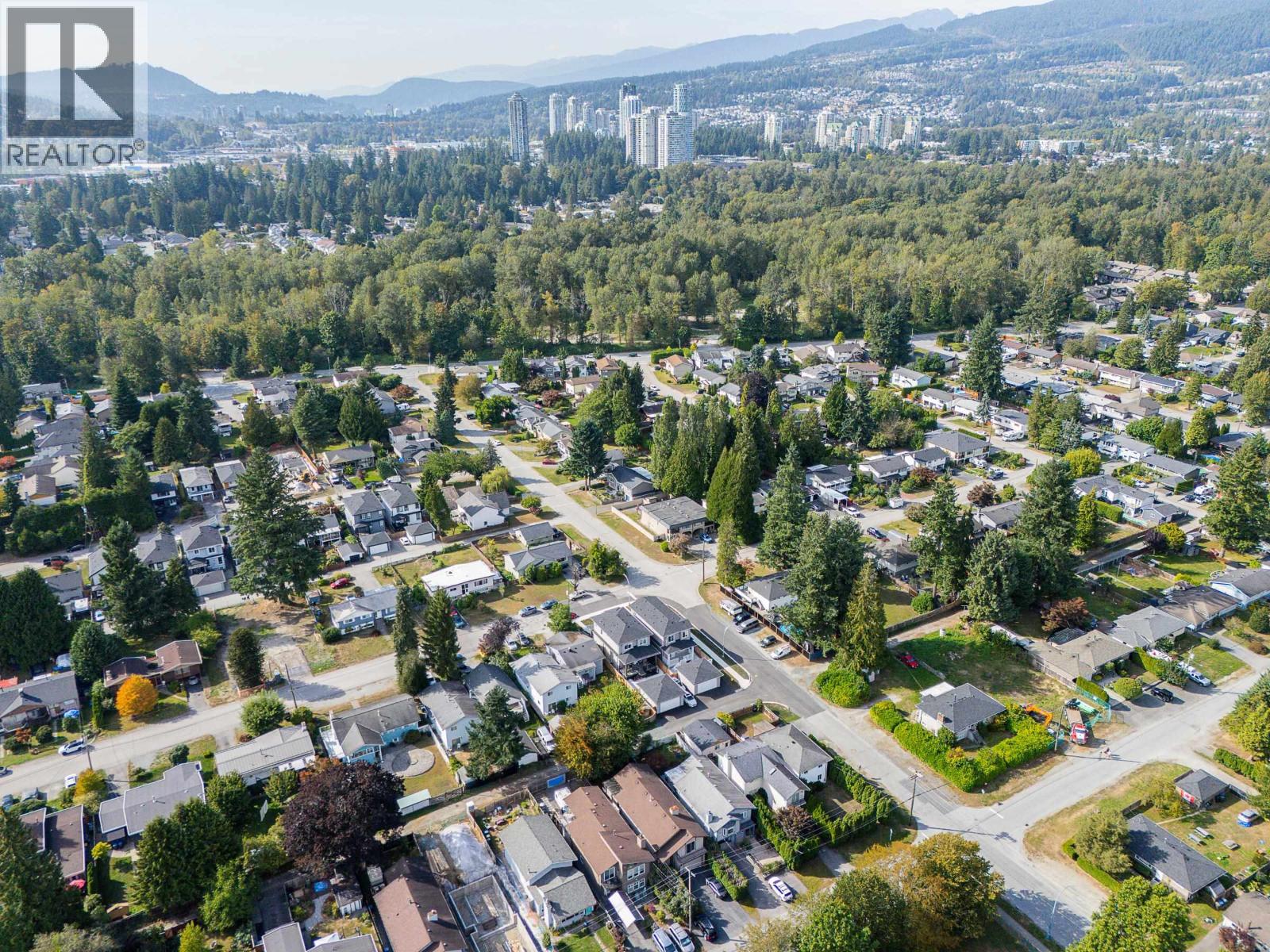 3380 EDINBURGH STREET, Port Coquitlam
