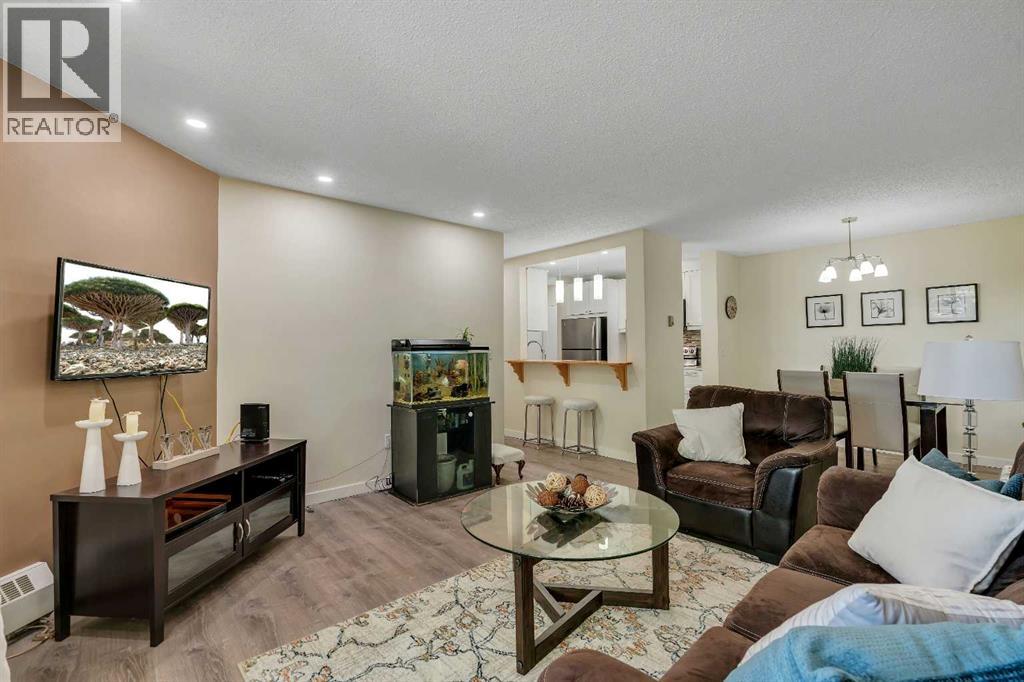 Single Family House for Sale in   Dover Point SE Dover Calgary 