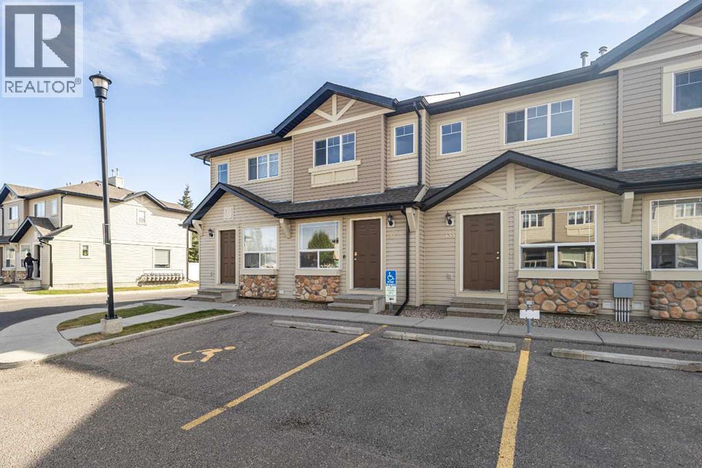 Single Family House for Sale in  Saddlebrook Point NE Saddle Ridge Calgary 