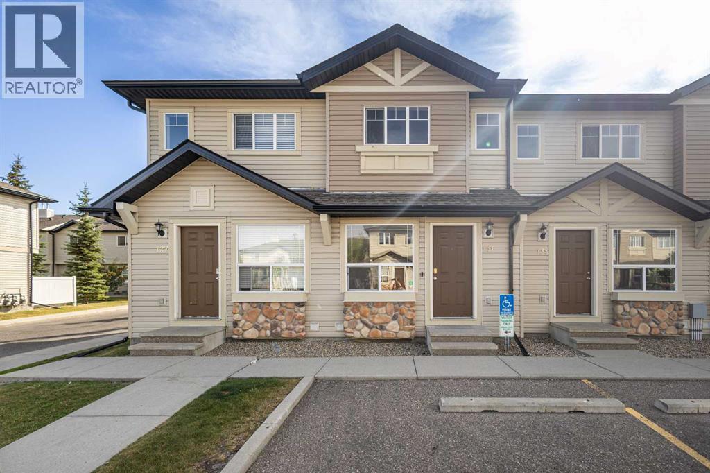 Single Family House for Sale in  Saddlebrook Point NE Saddle Ridge Calgary 