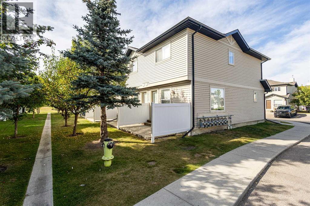 Single Family House for Sale in  Saddlebrook Point NE Saddle Ridge Calgary 