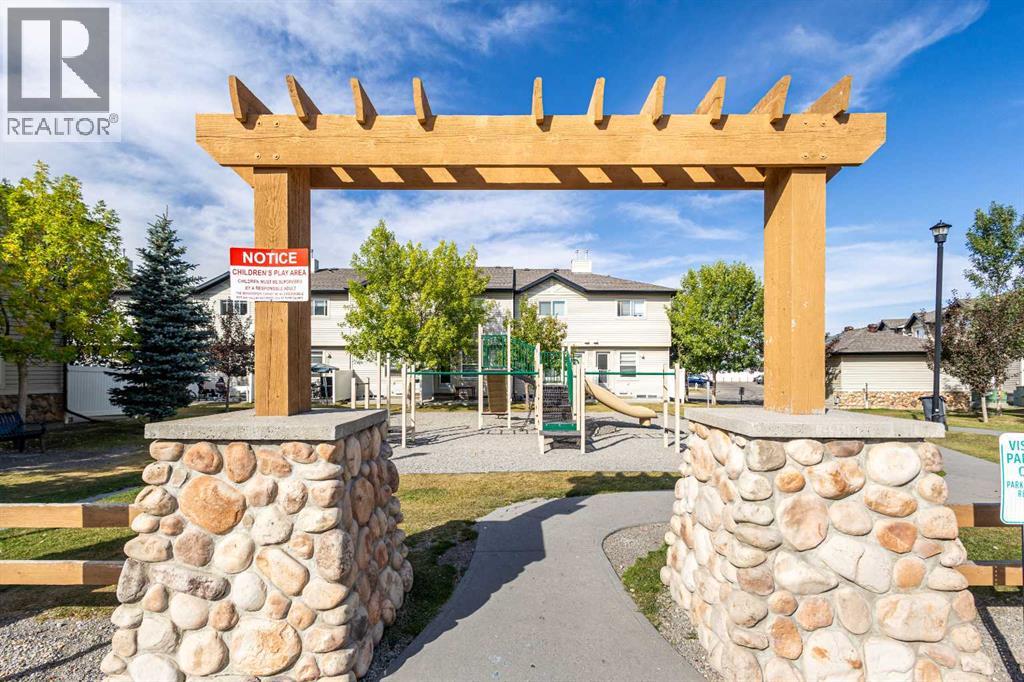 Single Family House for Sale in  Saddlebrook Point NE Saddle Ridge Calgary 
