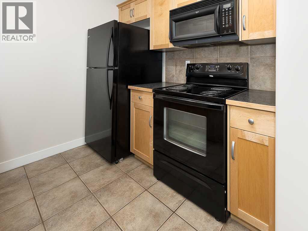 Single Family House for Sale in    Street SW Canyon Meadows Calgary 