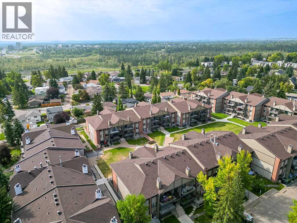 Single Family House for Sale in    Street SW Canyon Meadows Calgary 