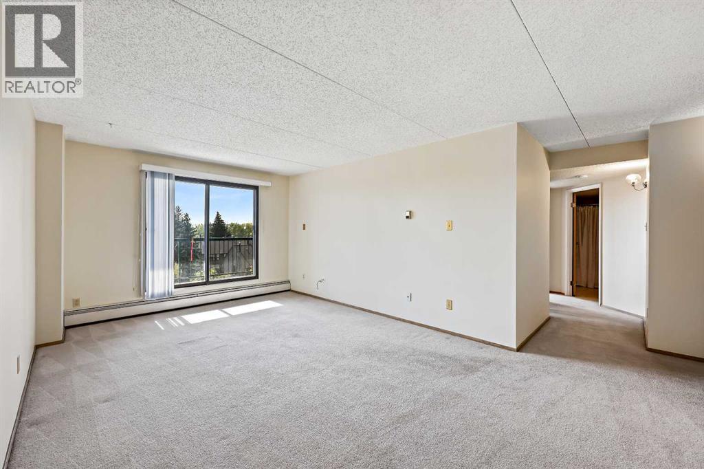 Single Family House for Sale in   Dalton Drive NW Dalhousie Calgary 