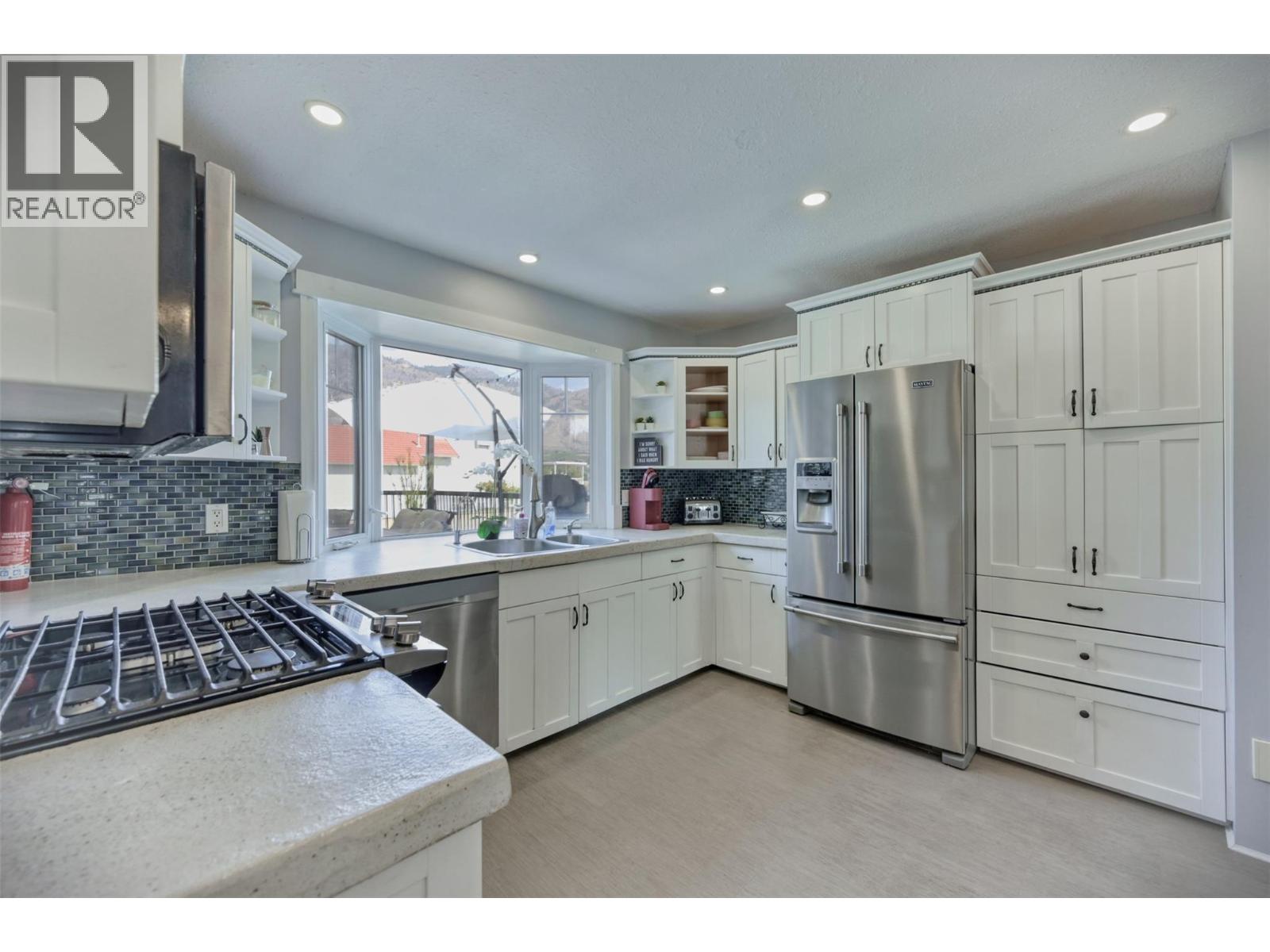 52 HARBOUR KEY Drive, Osoyoos