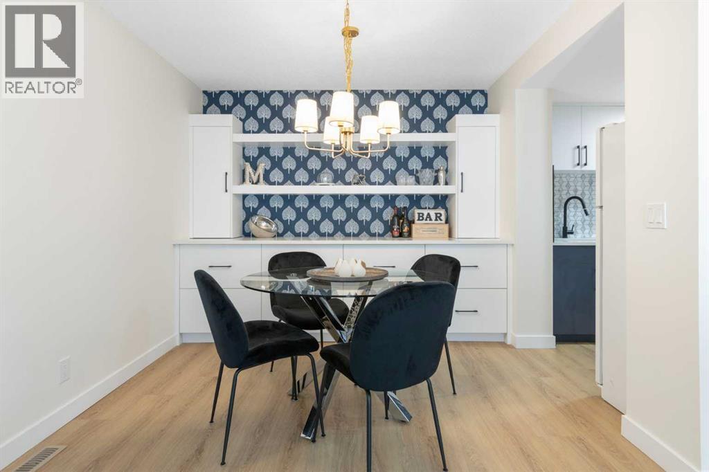 Single Family House for Sale in    Street SW Glamorgan Calgary 