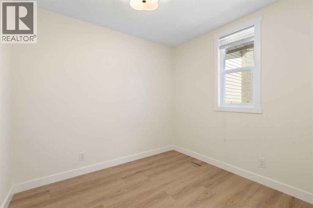 Single Family House for Sale in    Street SW Glamorgan Calgary 