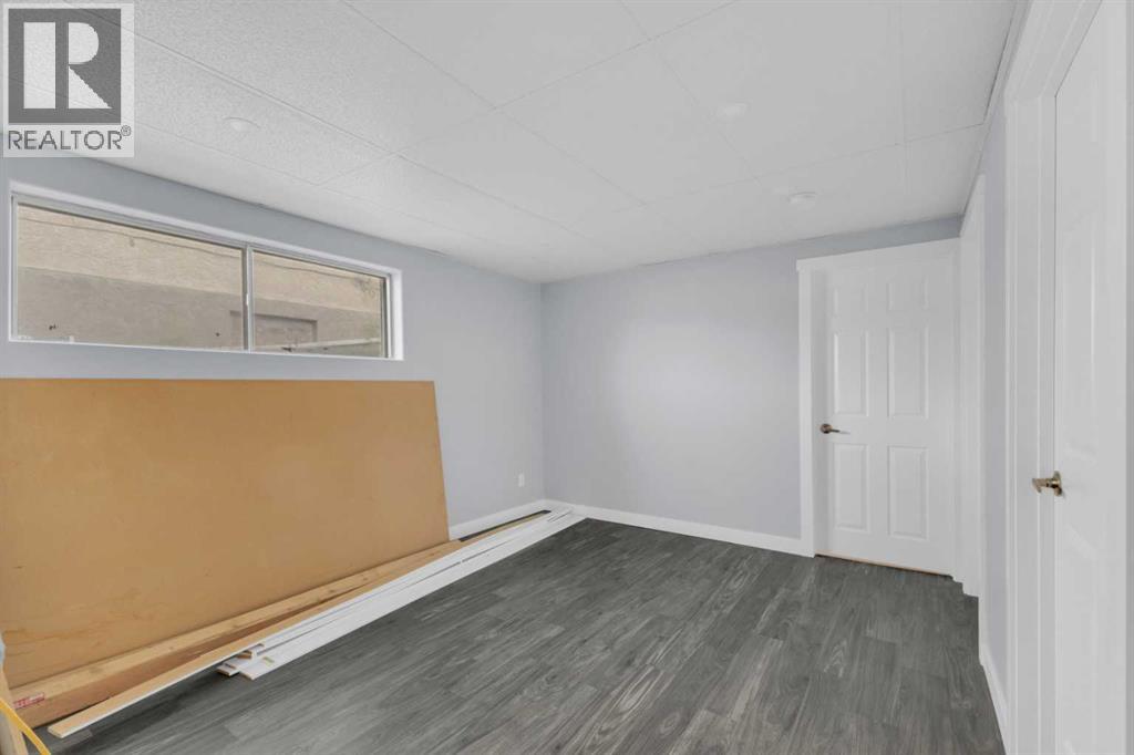 4212 44 Street, Ponoka