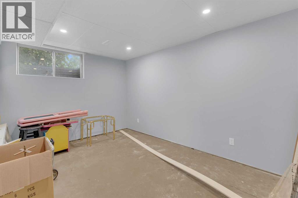 4212 44 Street, Ponoka