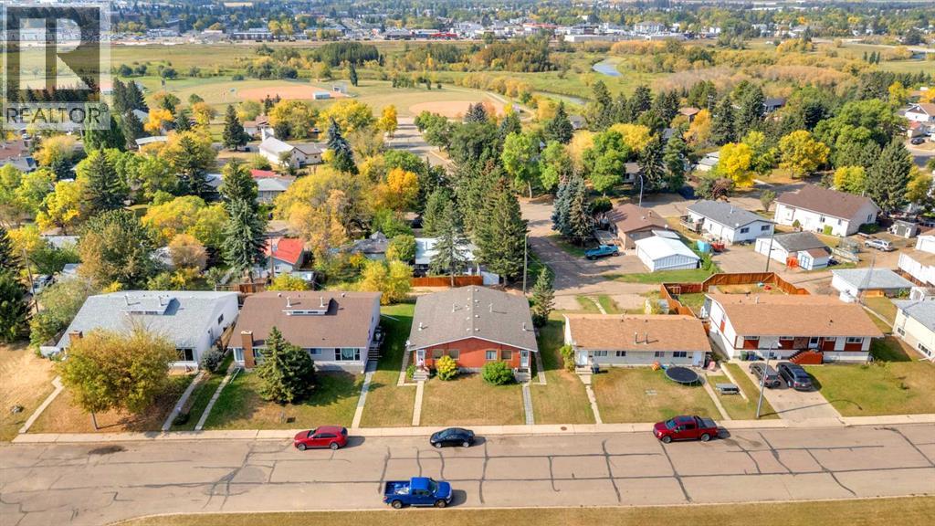 4212 44 Street, Ponoka