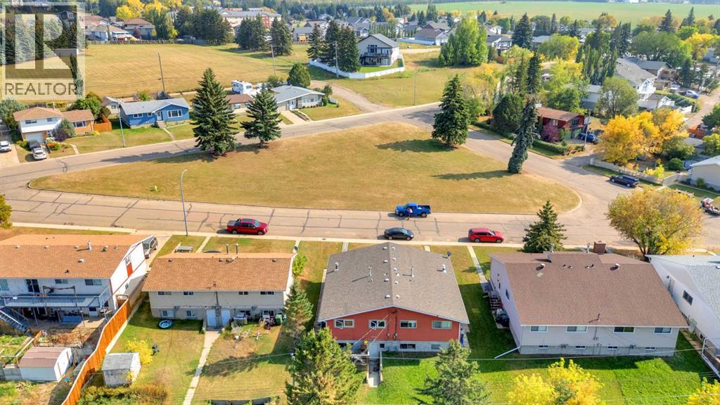 4212 44 Street, Ponoka