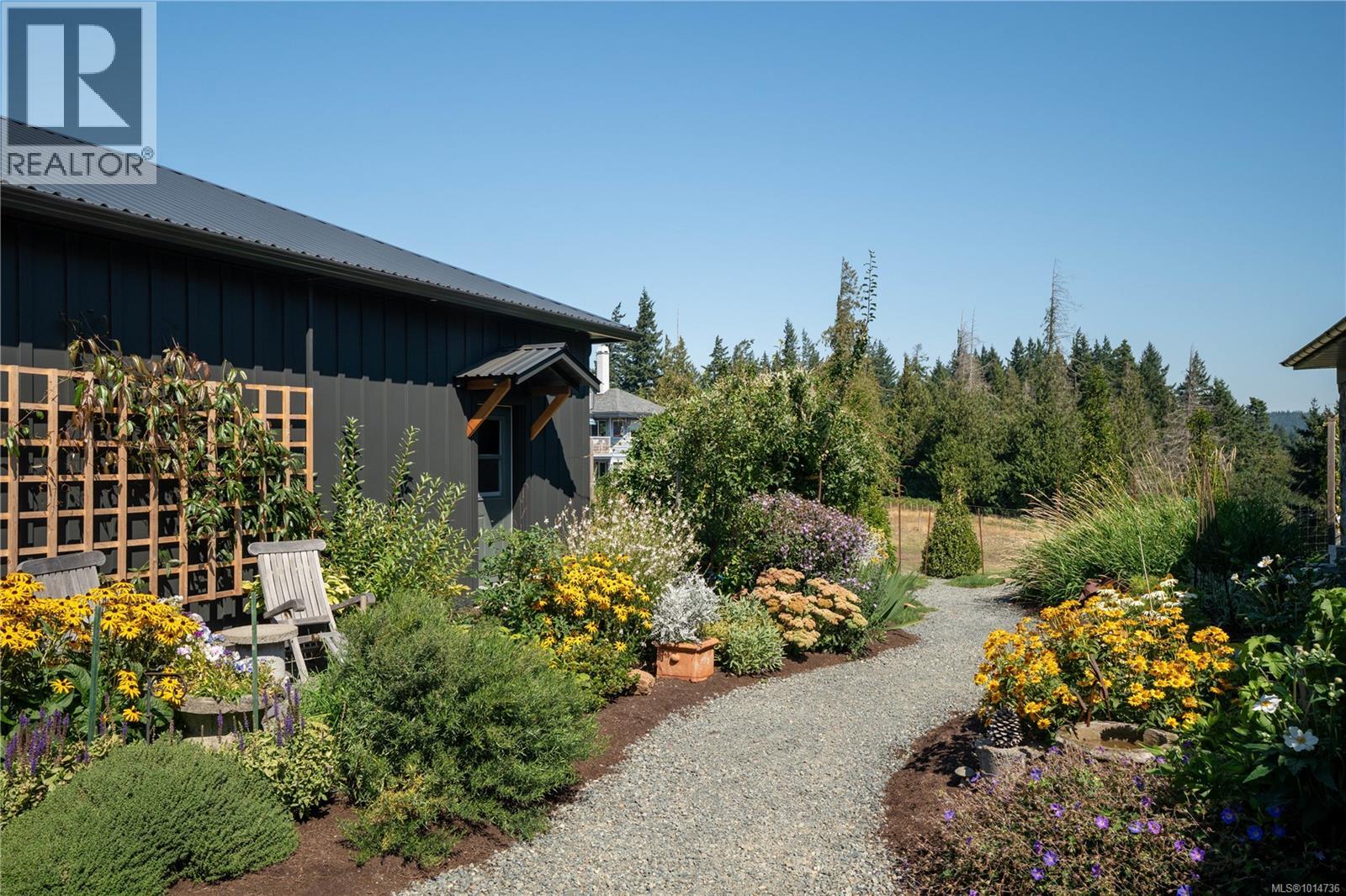 735 Arden Rd, Metchosin