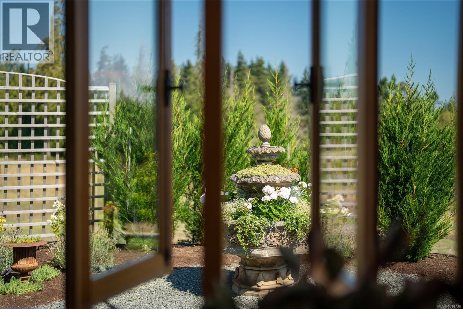 735 Arden Rd, Metchosin
