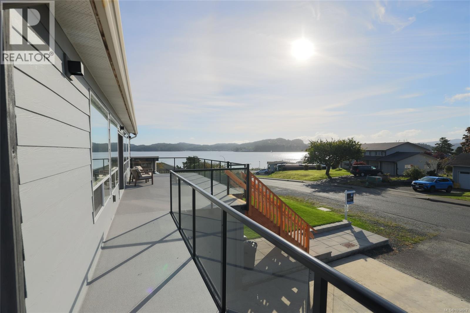 8730 Seaview Dr, Port Hardy