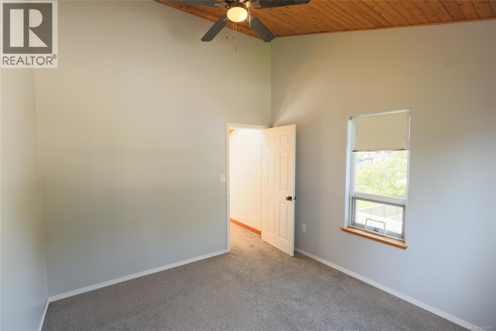 8730 Seaview Dr, Port Hardy