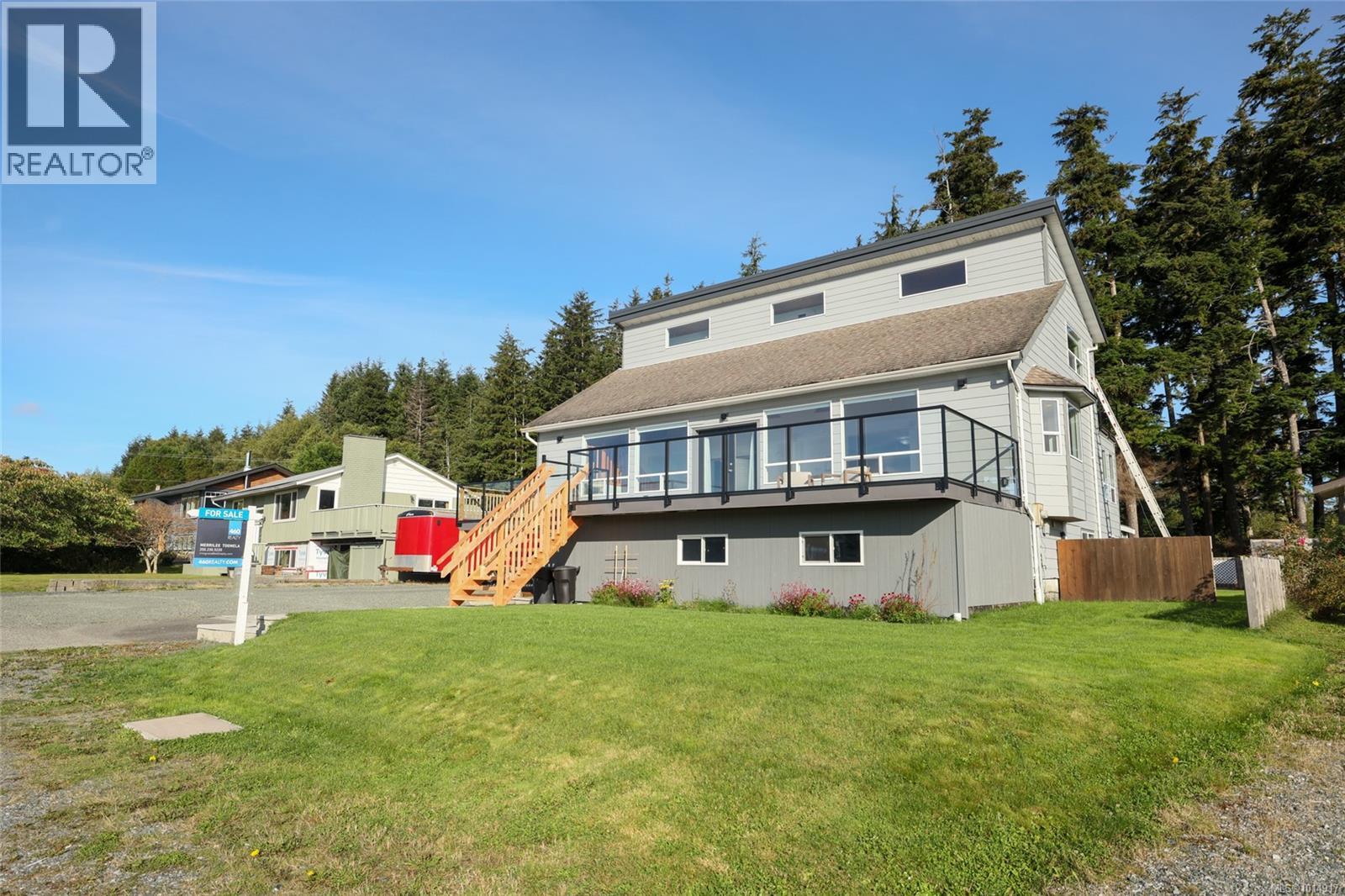 8730 Seaview Dr, Port Hardy