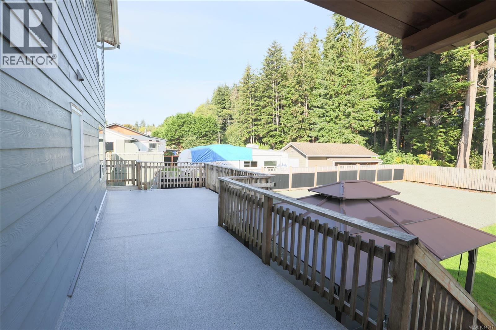8730 Seaview Dr, Port Hardy