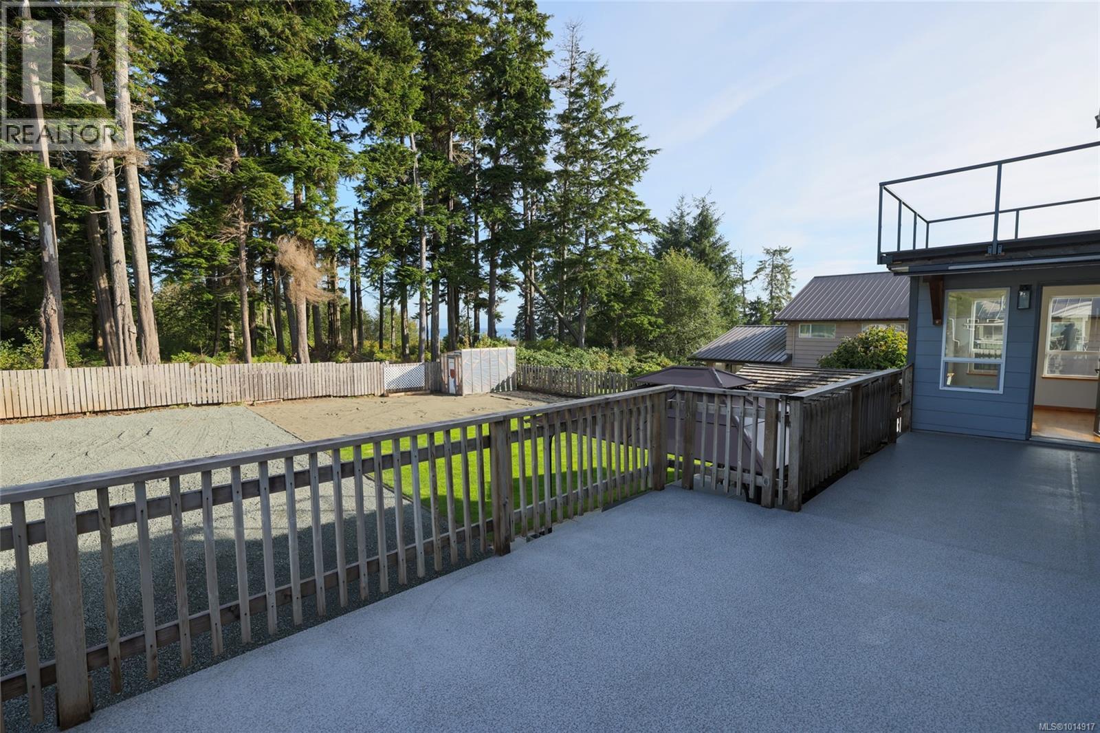 8730 Seaview Dr, Port Hardy