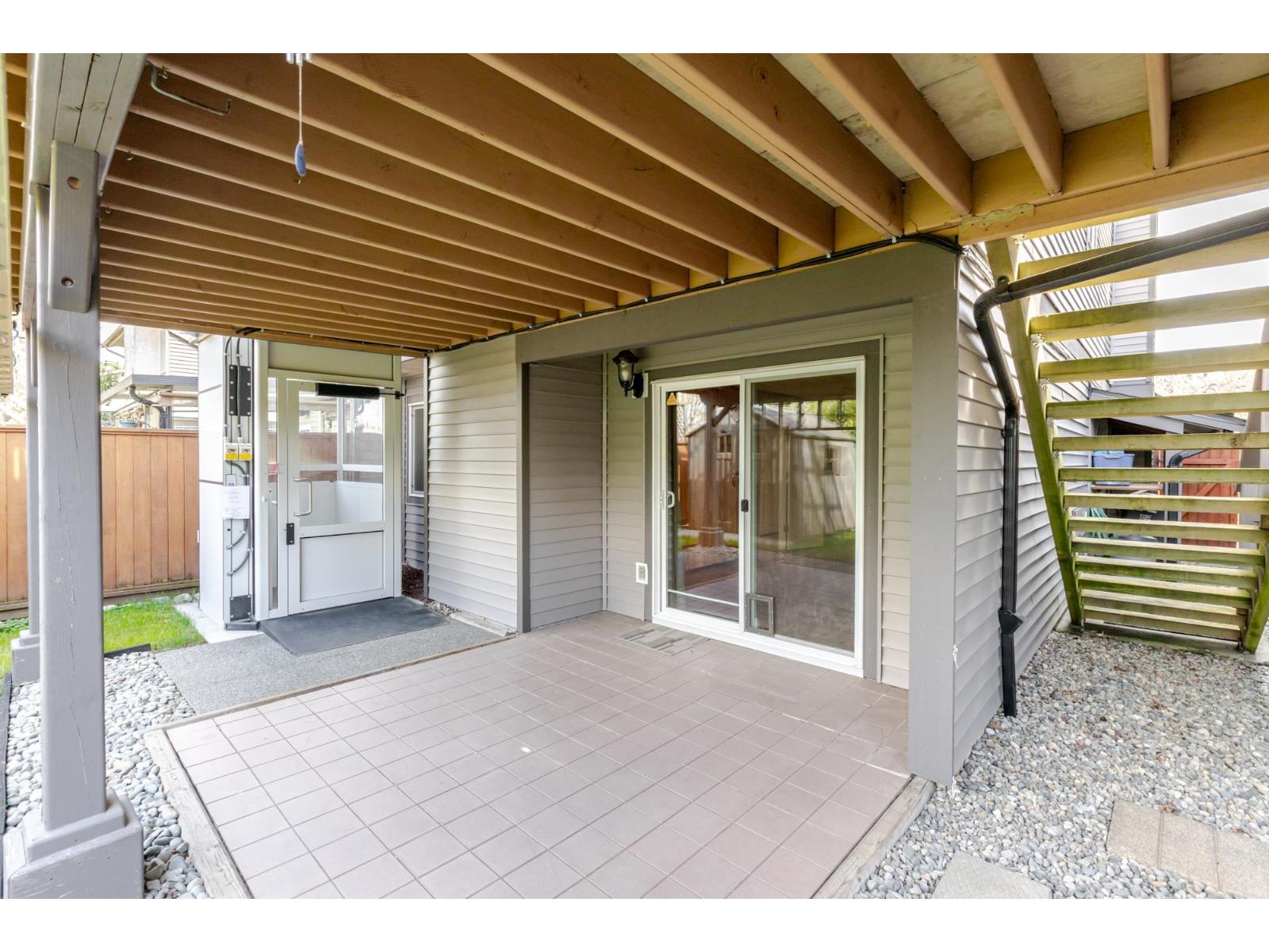 240 DAVIS CRESCENT, Langley