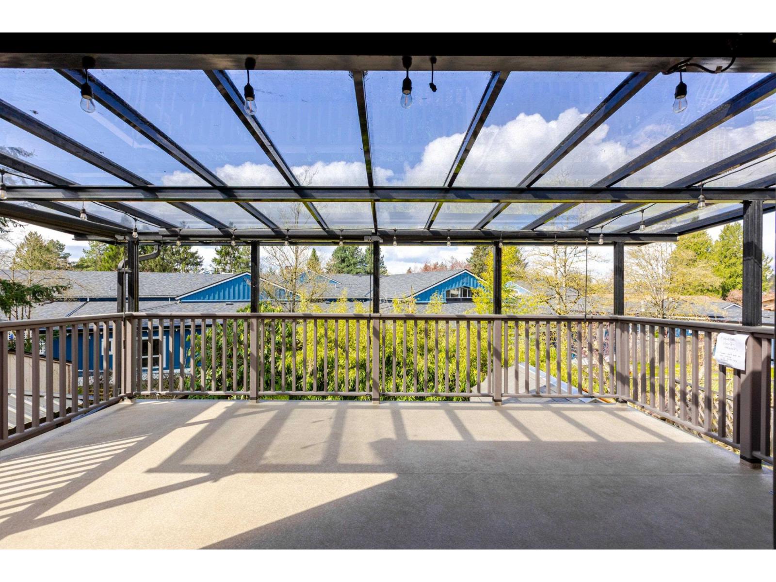 240 DAVIS CRESCENT, Langley
