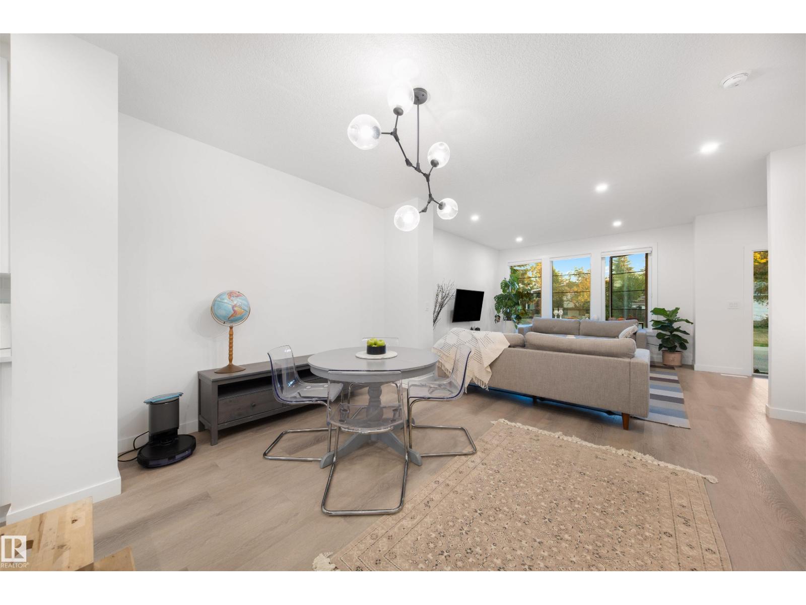 11204 & 11206 55 AV NW, Edmonton