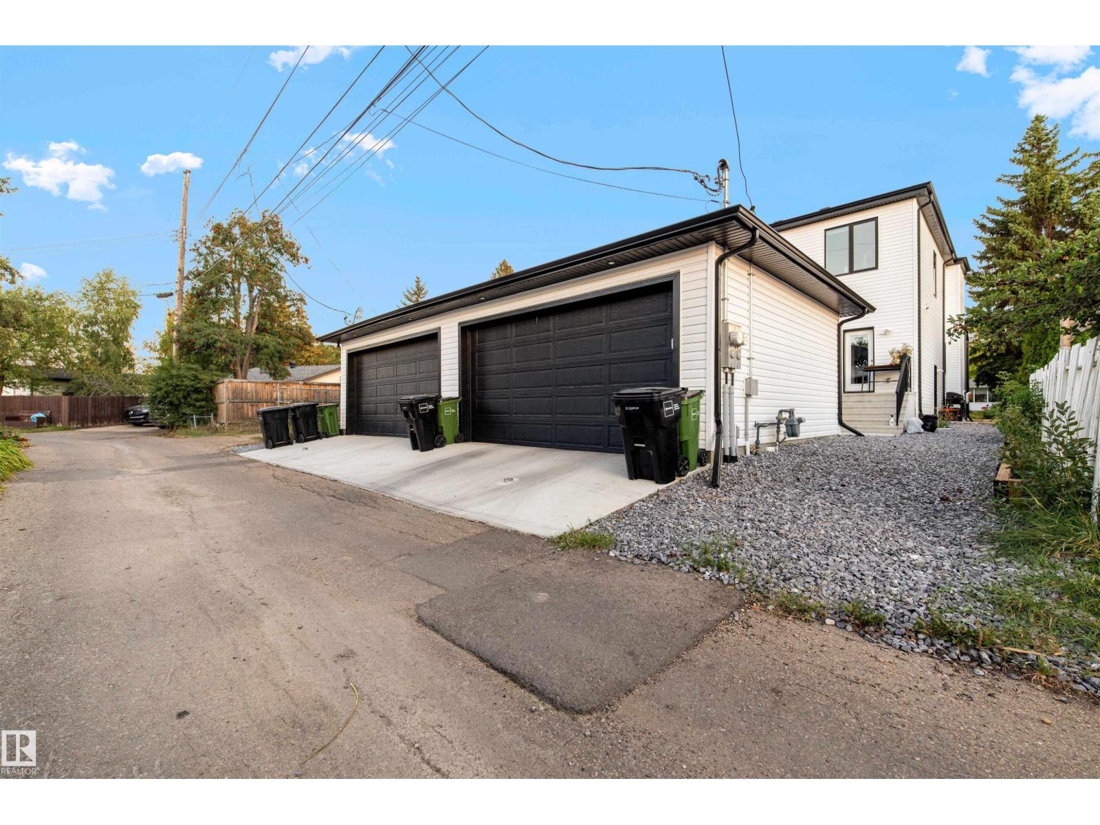 11204 & 11206 55 AV NW, Edmonton