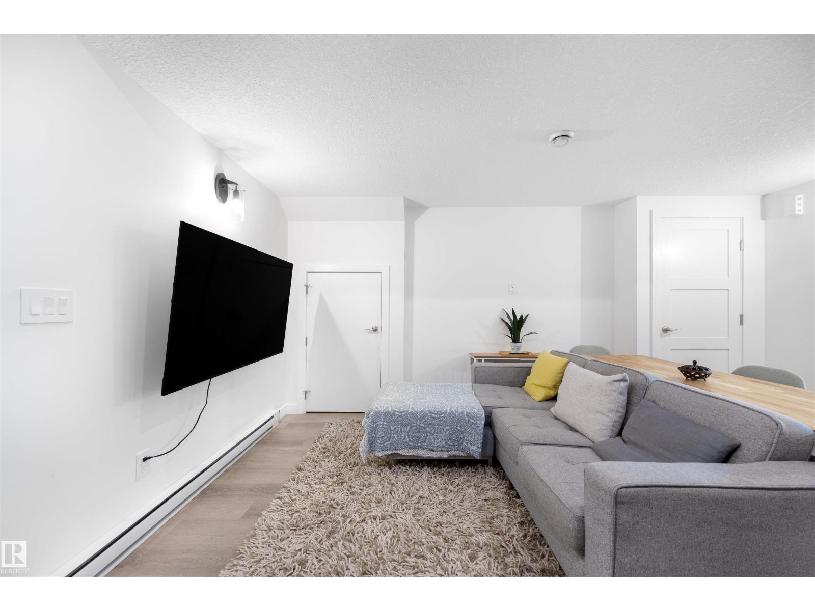 11204 & 11206 55 AV NW, Edmonton