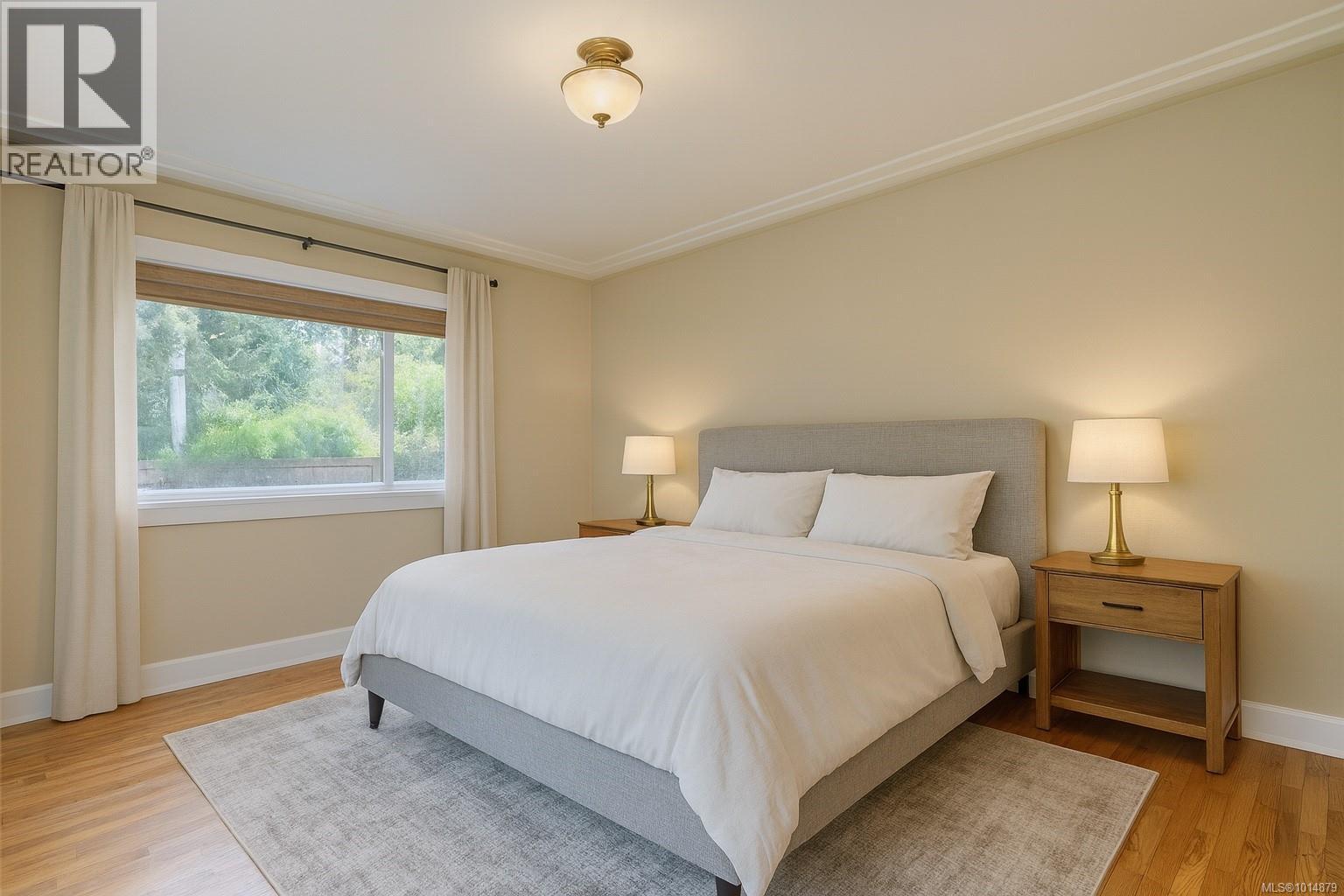  3465 Cadboro Bay Road, Oak Bay