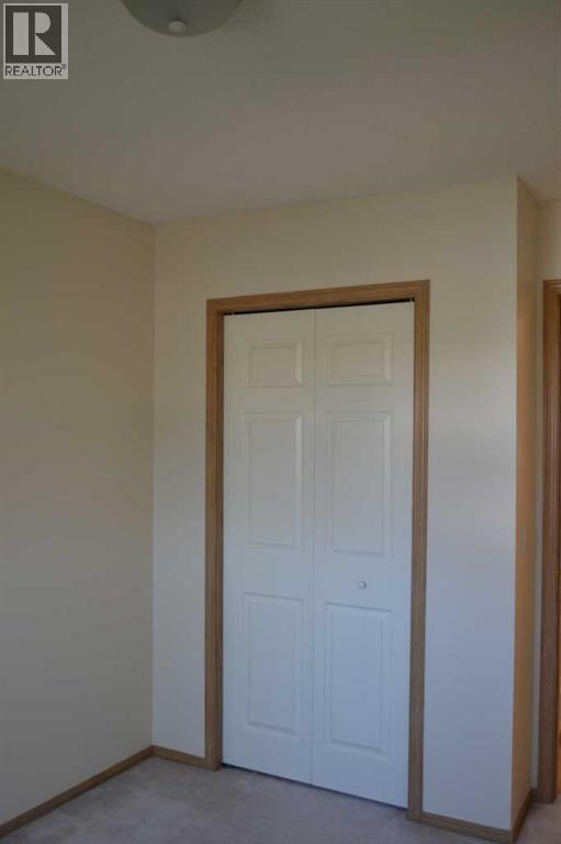 Single Family House for Sale in  Country Hills Rise NW Country Hills Calgary 