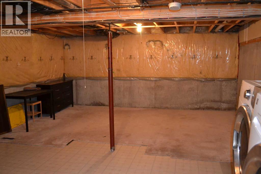 Single Family House for Sale in  Country Hills Rise NW Country Hills Calgary 