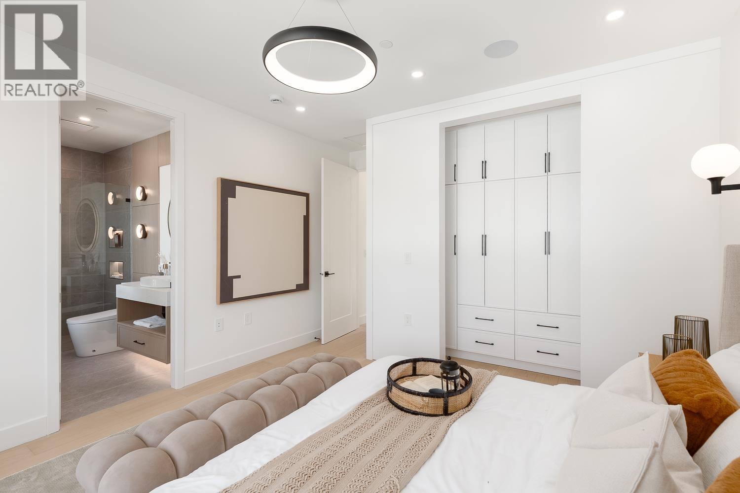 477 W 20TH AVENUE, Vancouver