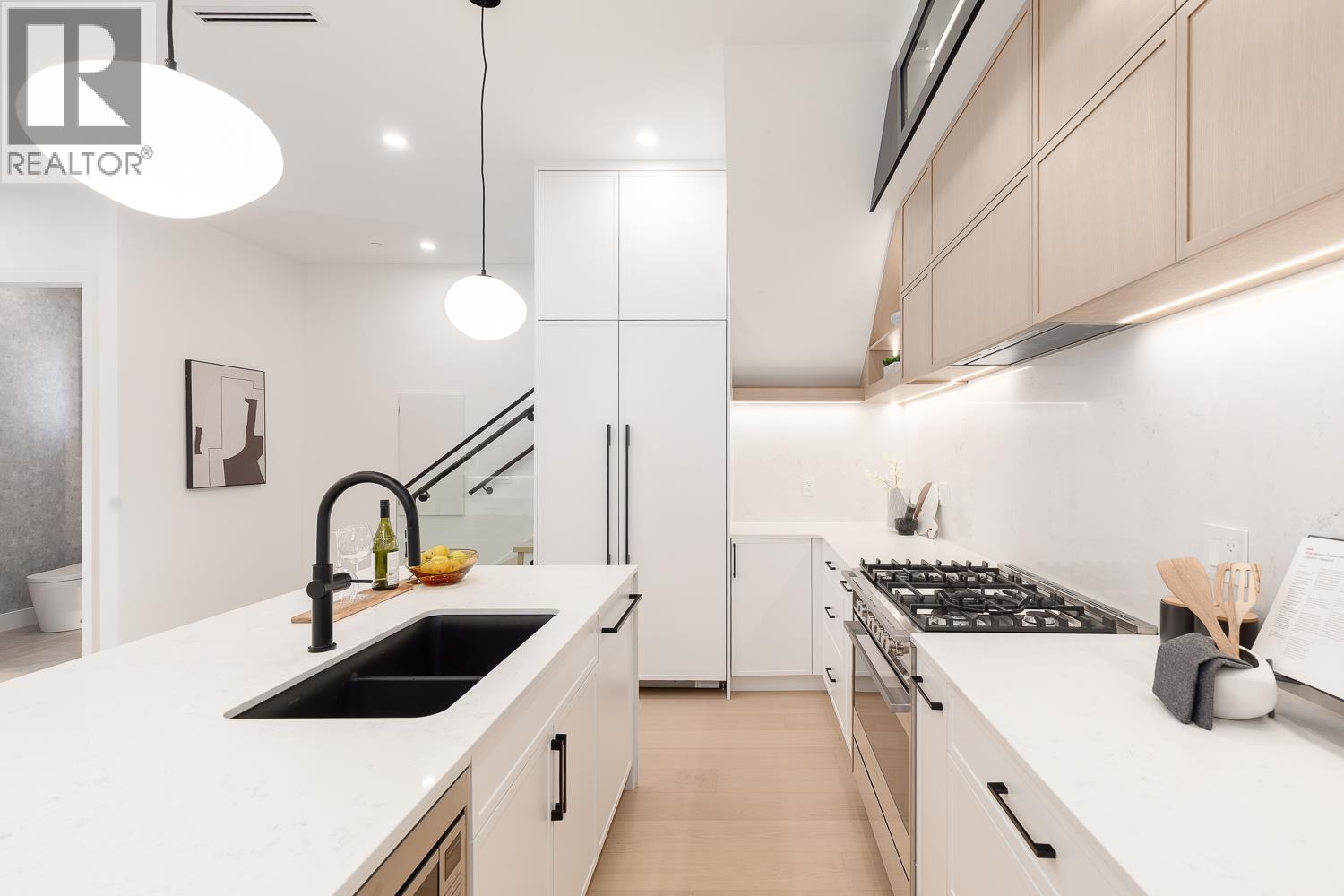 477 W 20TH AVENUE, Vancouver