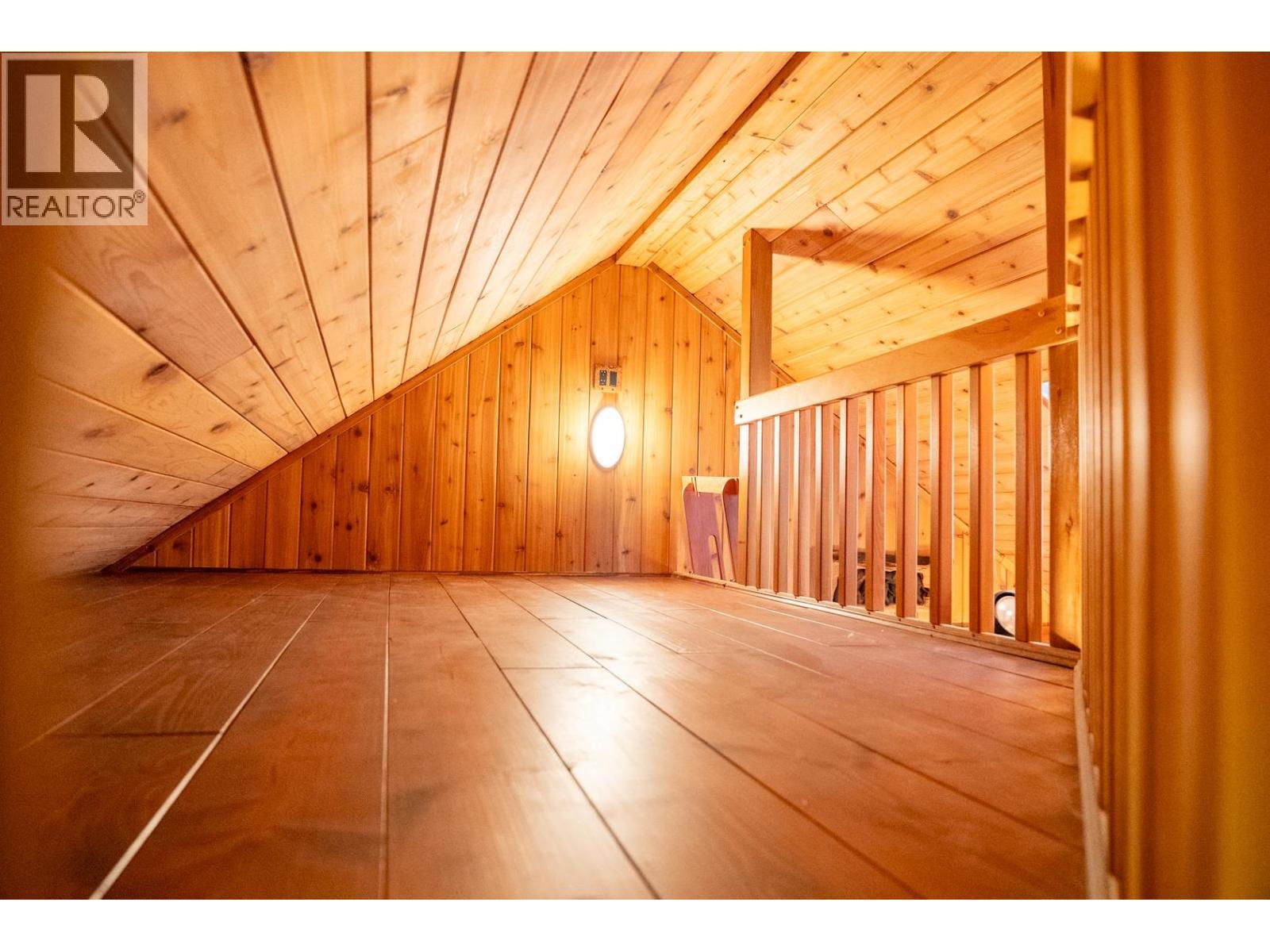 8807 AINSLIE POINT ROAD, Pender Island