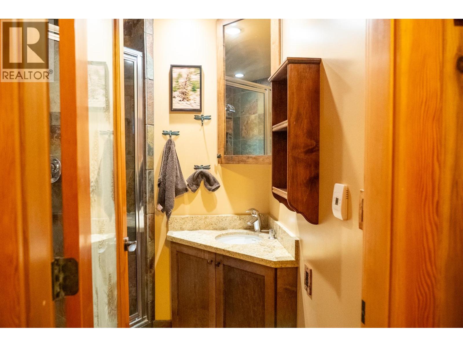 8807 AINSLIE POINT ROAD, Pender Island