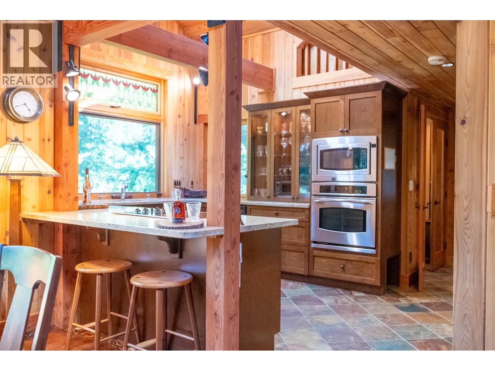 8807 AINSLIE POINT ROAD, Pender Island