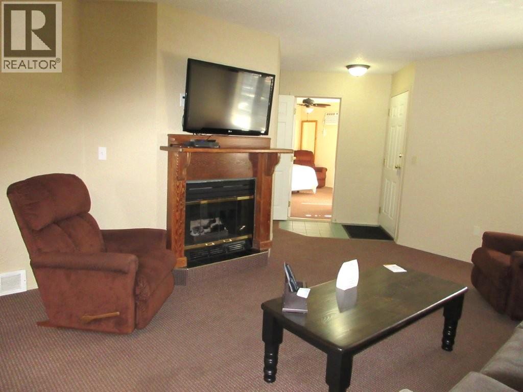 #2526 415 Commonwealth Road - 4
