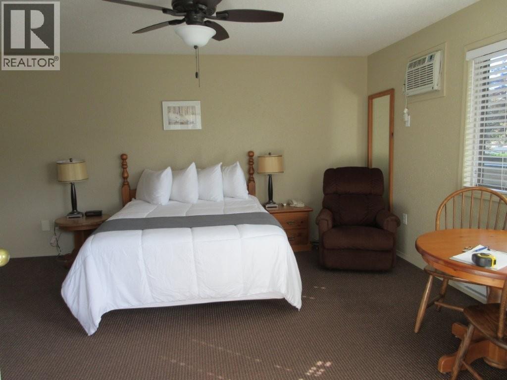 #2526 415 Commonwealth Road - 9