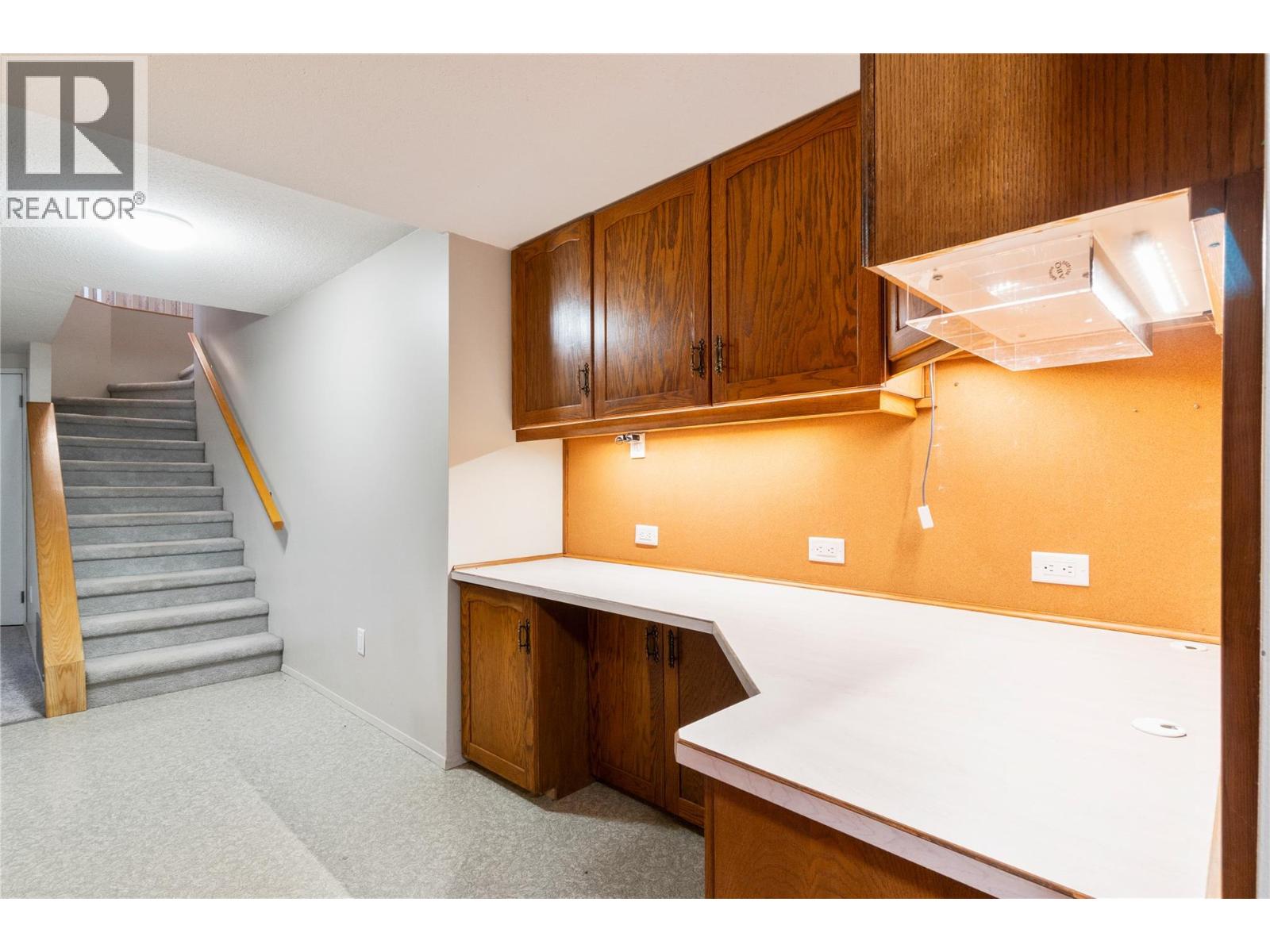  2662 CENTENNIAL Drive, Blind Bay