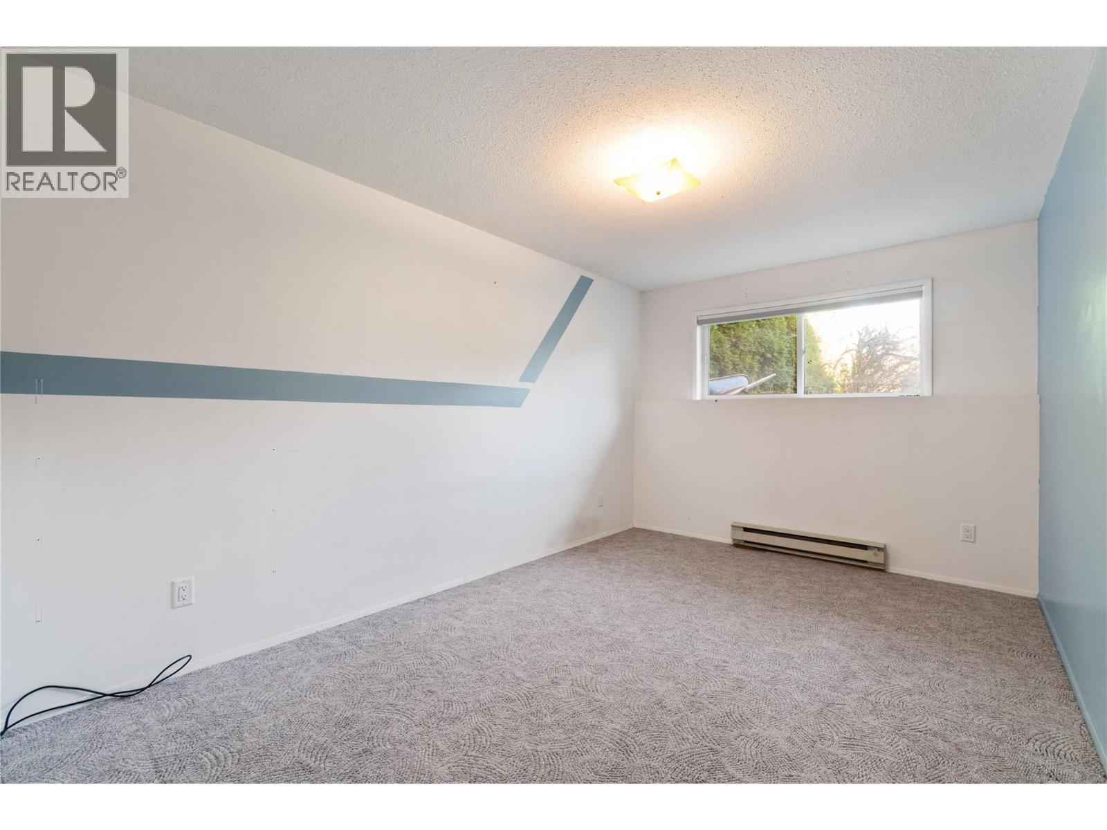  2662 CENTENNIAL Drive, Blind Bay