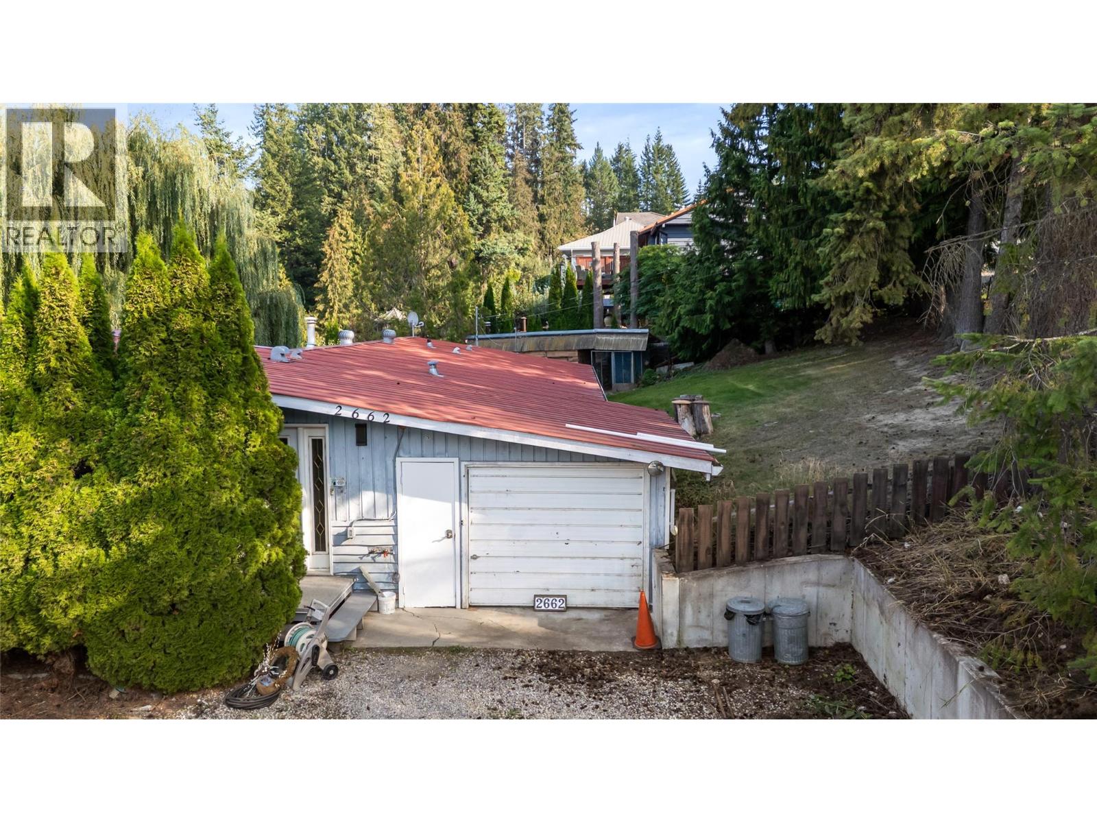  2662 CENTENNIAL Drive, Blind Bay