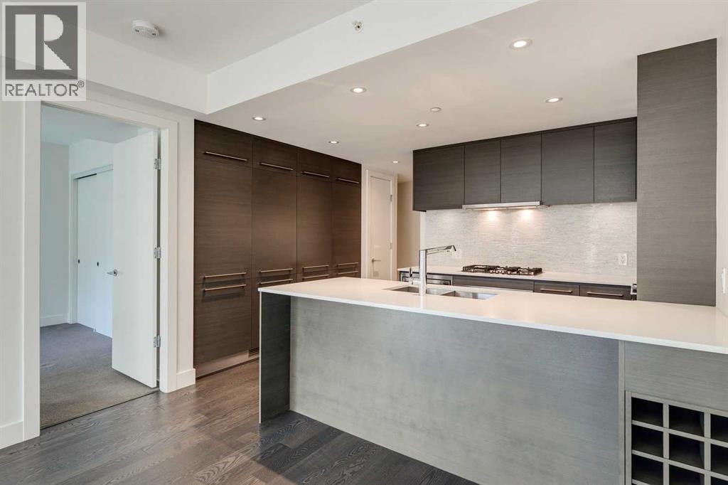 312, 1025 5 Avenue SW, Calgary, Alberta