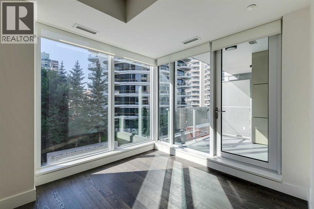 Single Family House for Sale in    Avenue SW Downtown West End Calgary 