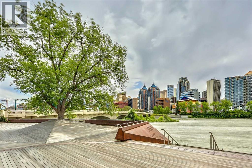 Single Family House for Sale in    Avenue SW Downtown West End Calgary 
