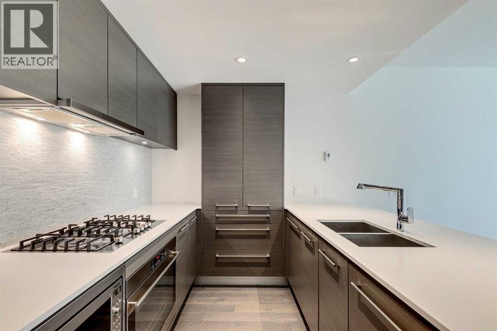 Single Family House for Sale in    Avenue SW Downtown West End Calgary 