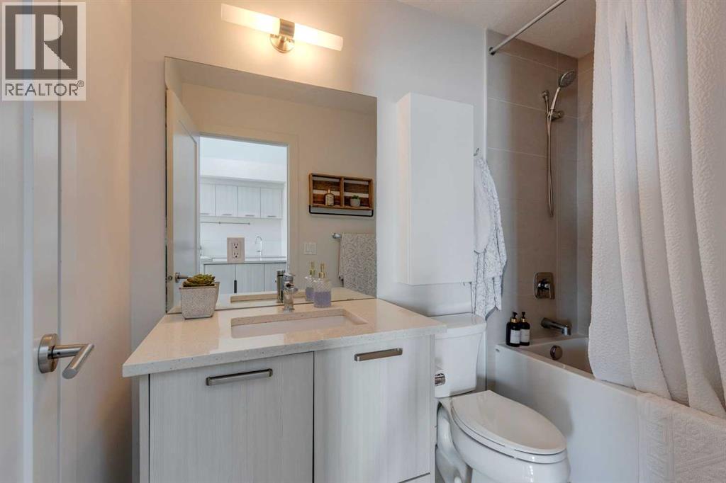 Single Family House for Sale in    Street NE Renfrew Calgary 