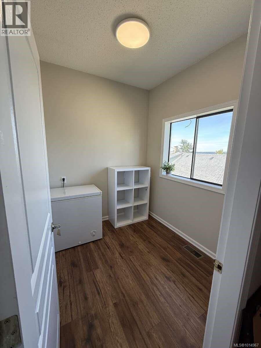 2696 Brockington Pl, Port McNeill