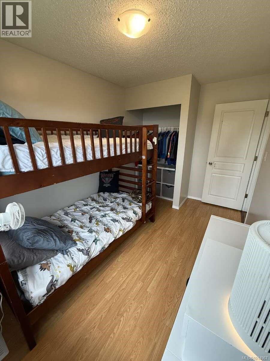 2696 Brockington Pl, Port McNeill