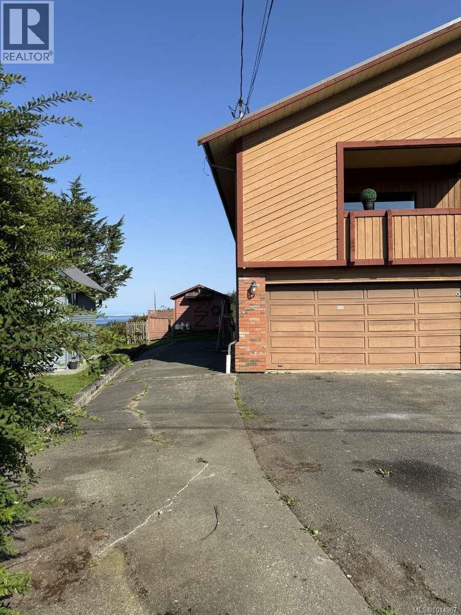 2696 Brockington Pl, Port McNeill